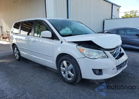 2010 Volkswagen Routan Sel z USA, uszkodzony, nr VIN 2V4RW5DX8AR296294